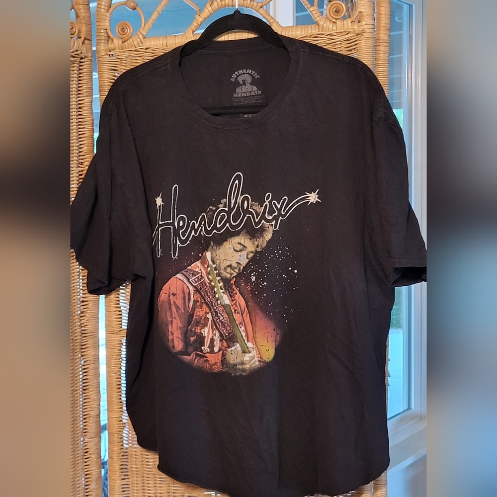 Black Short Sleeve Graphic Tees